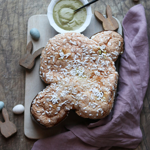 Colomba with pistachio and white chocolate